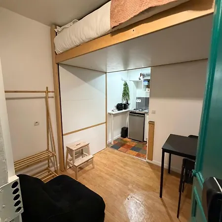 For Two - Perfect Location Close To Metro * Paris
