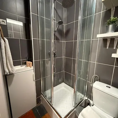 Apartment For Two - Perfect Location Close To Metro Paris