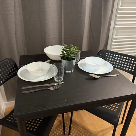 Apartment For Two - Perfect Location Close To Metro Paris