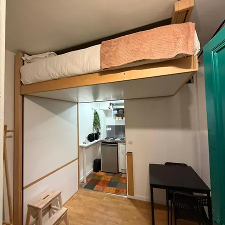 Apartment For Two - Perfect Location Close To Metro *